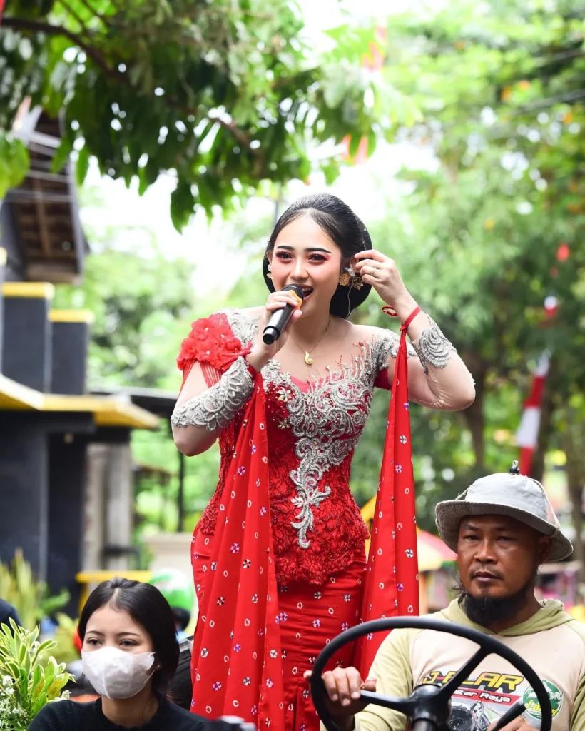 Silvy Kumalasari Photos