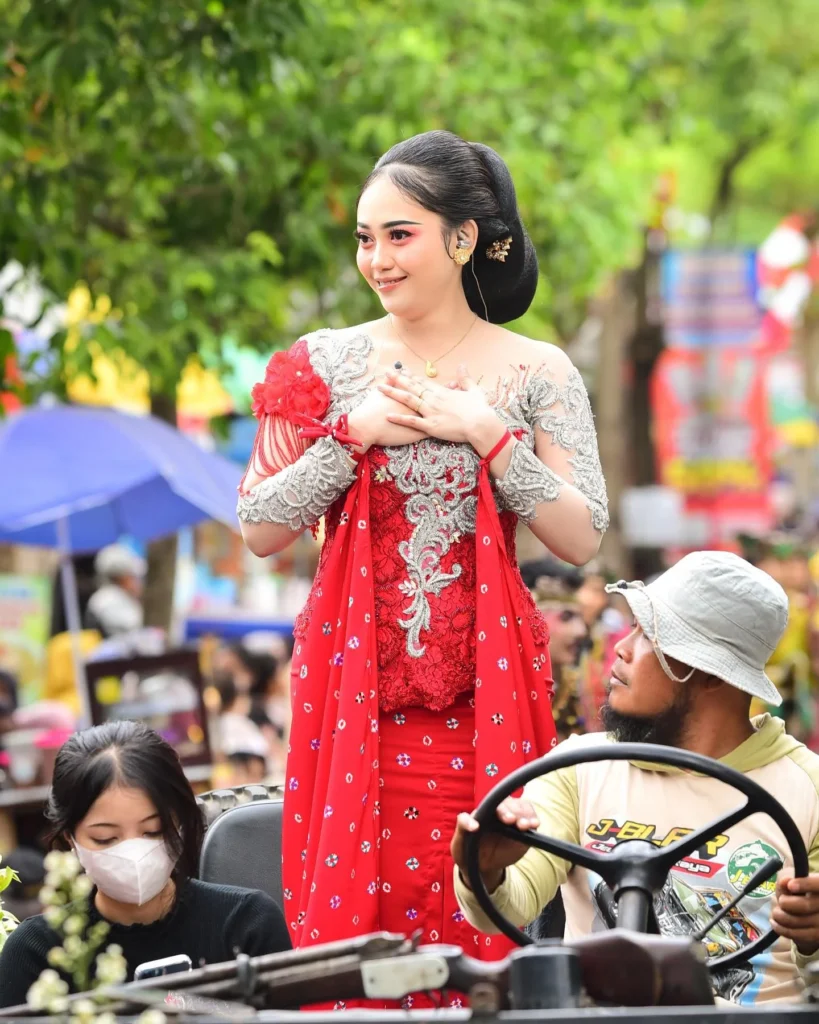 Silvy Kumalasari Photos