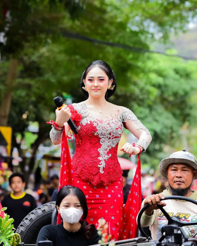 Silvy Kumalasari Photos