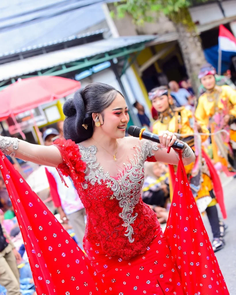 Silvy Kumalasari Photos