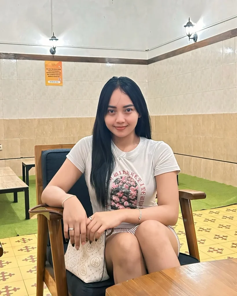 Silvy Kumalasari Photos