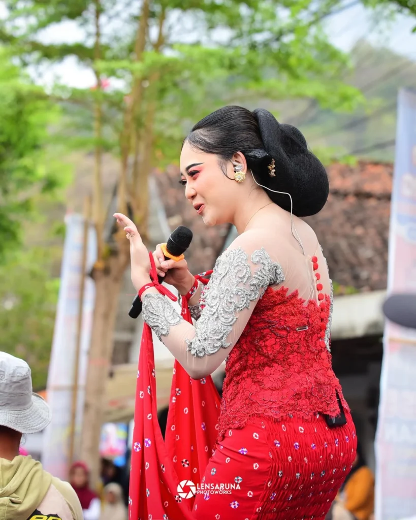 Silvy Kumalasari Photos