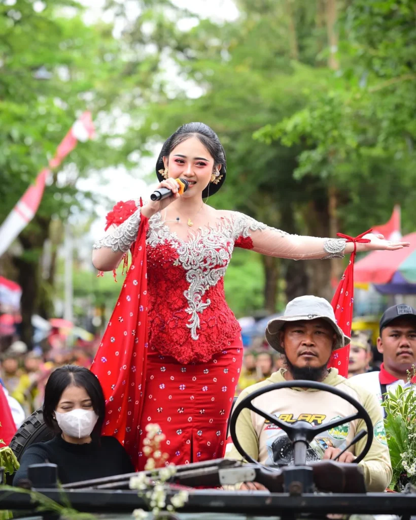 Silvy Kumalasari Photos