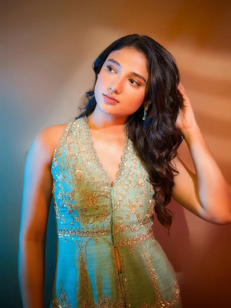 Mirai Heroine Ritika Nayak Photos (9)